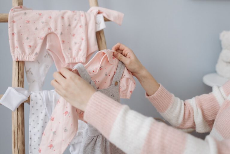 Ubranka dla dzieci - jakie tkaniny wybierać?